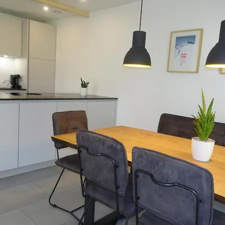 Waldblick - Neubau - Self-check-in - Kein Verkehr - Am Wald - Parkplaetze Vor Tuer - Or Double * Innsbruck